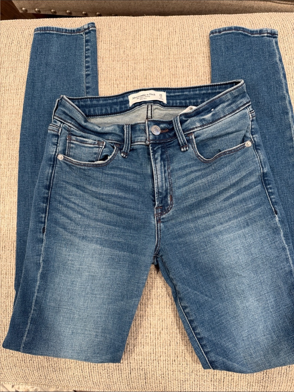Abercrombie & Fitch Women's Skinny Jeans - Medium Blue Wash